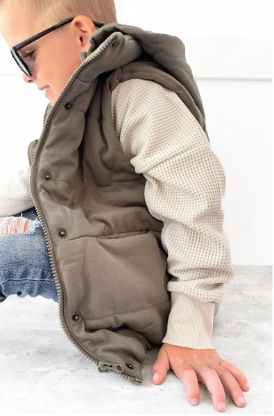 HOODED PUFFER VEST - ARMY GREEN